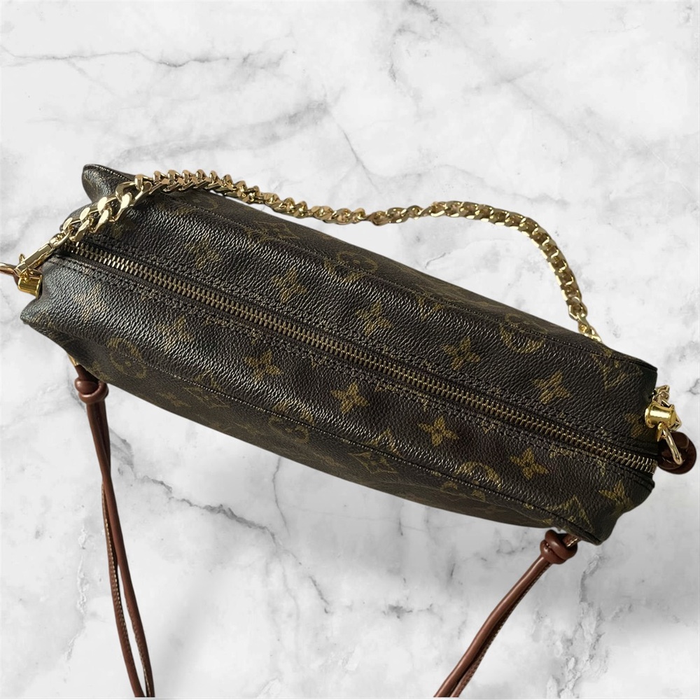 Louis Vuitton Monogram Trousseau 28 Crossbody - Picture 8 of 16